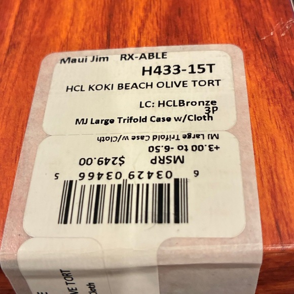 VGUC Women’s Kiki Beach Olive Tort. 56 x 16, Originally $249, detailed photos - Picture 6 of 7